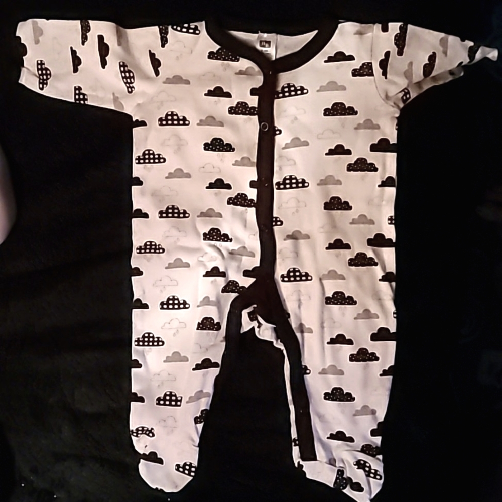 Hudson Baby (HB) black & white, footed sleeper onsie, for baby 6 to 9 months